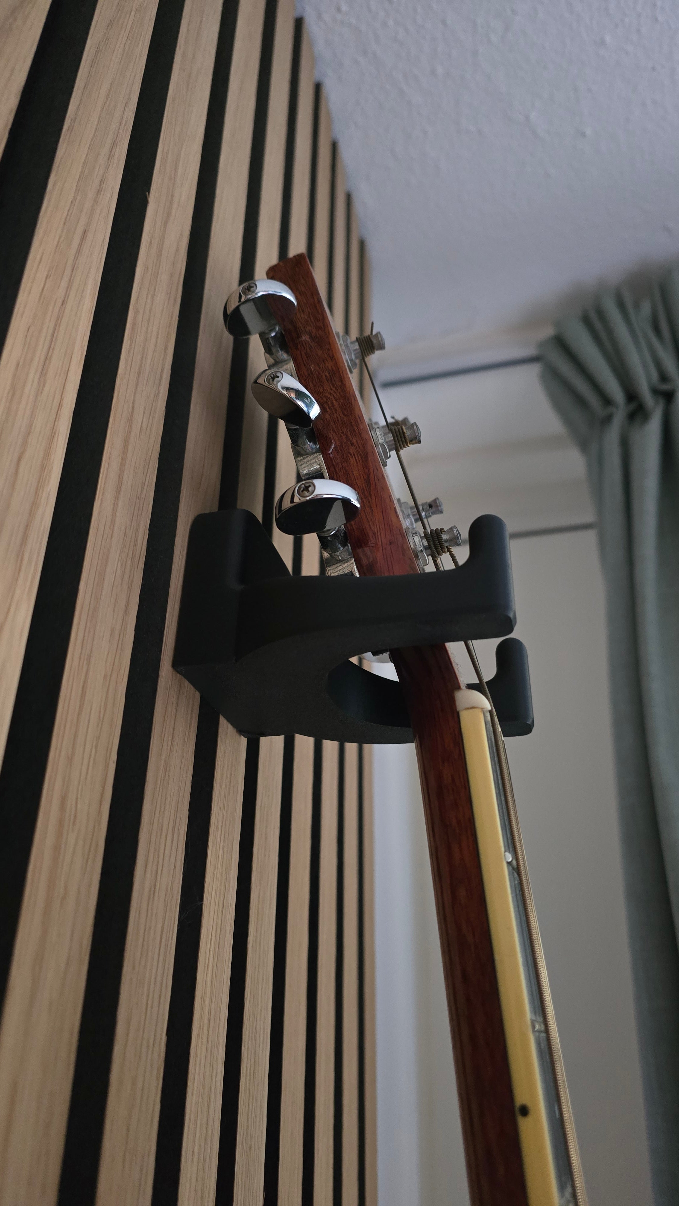 Gitaarhanger voor akoestische panelen - Installatietype: Schroef-in